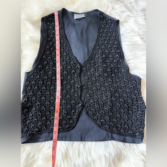 Network Vintage Hand Made Crochet Vest with Beaded Embellishments Size M/L - Picture 4 of 13